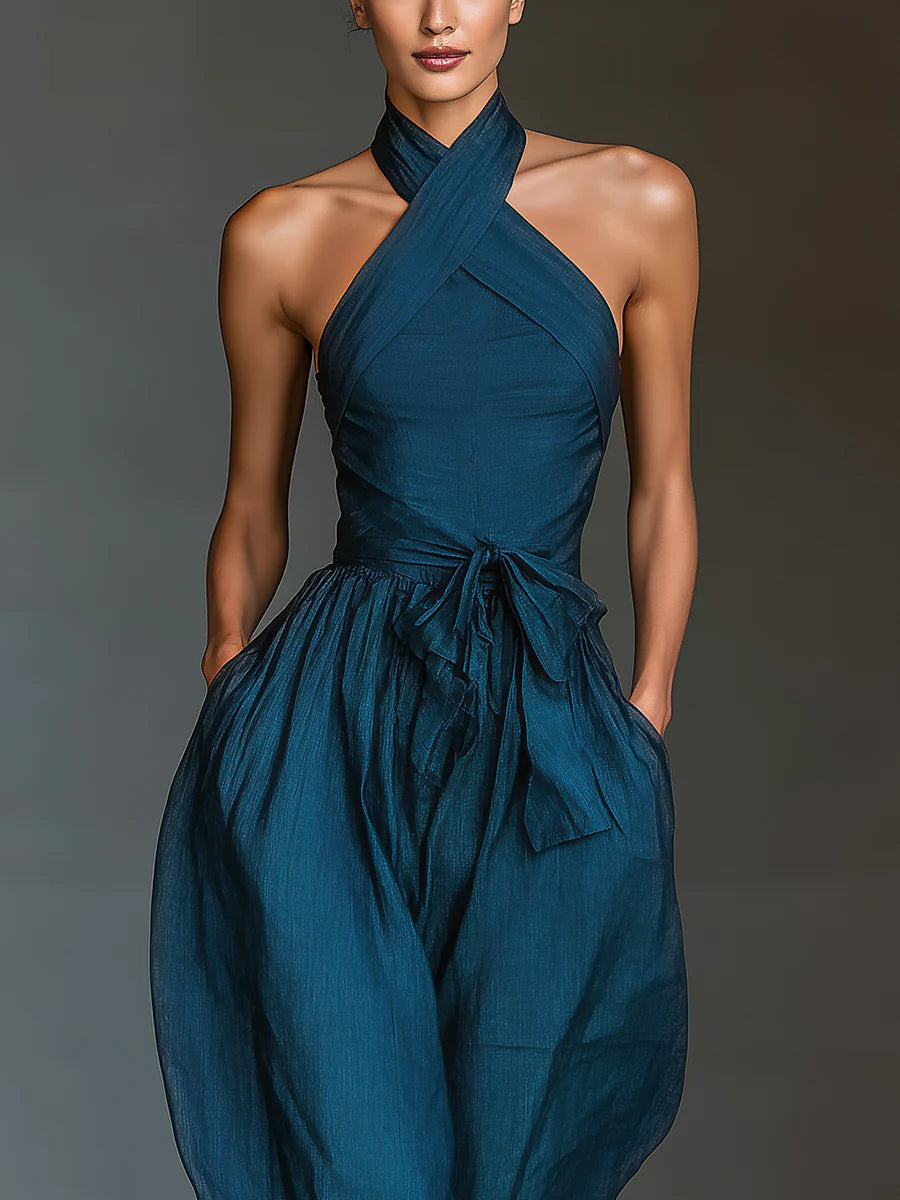 Mono Halter Cruzado con Pernera Ancha y Bolsillos Laterales