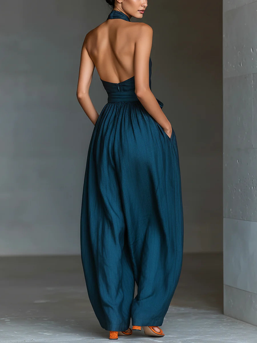 Mono Halter Cruzado con Pernera Ancha y Bolsillos Laterales
