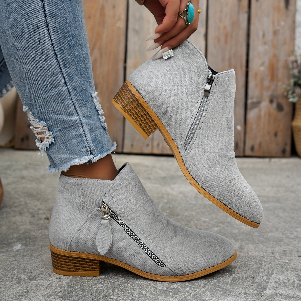 Lona™ | Botines de Ante con Estilo