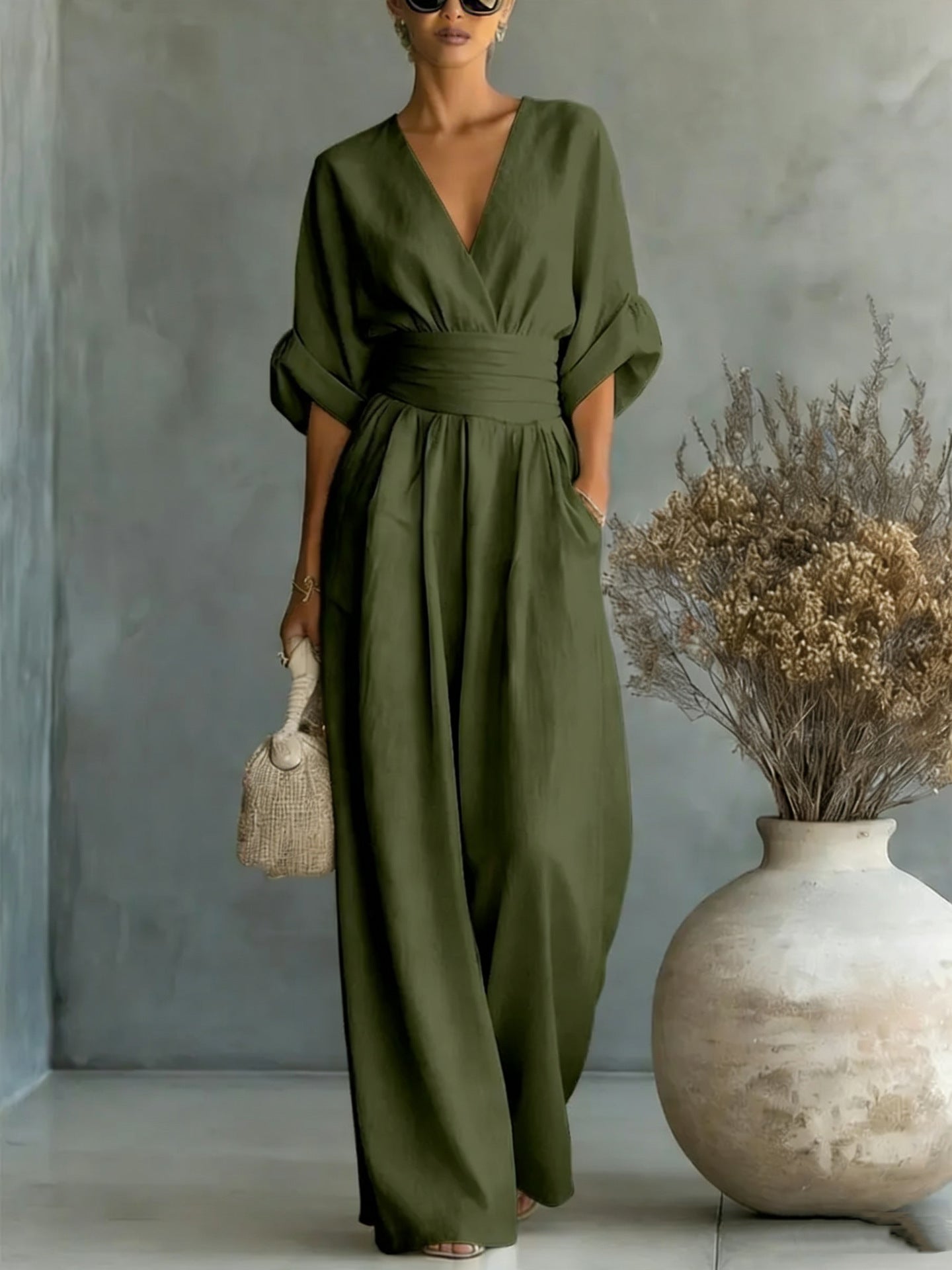 Georgina™ | Mono Elegante con Escote en V