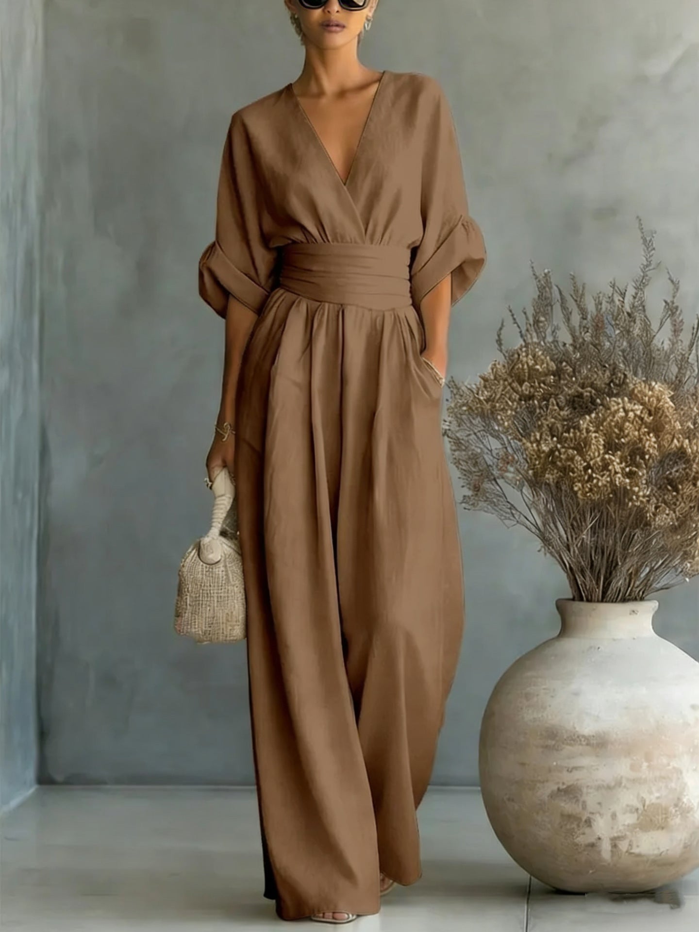 Georgina™ | Mono Elegante con Escote en V