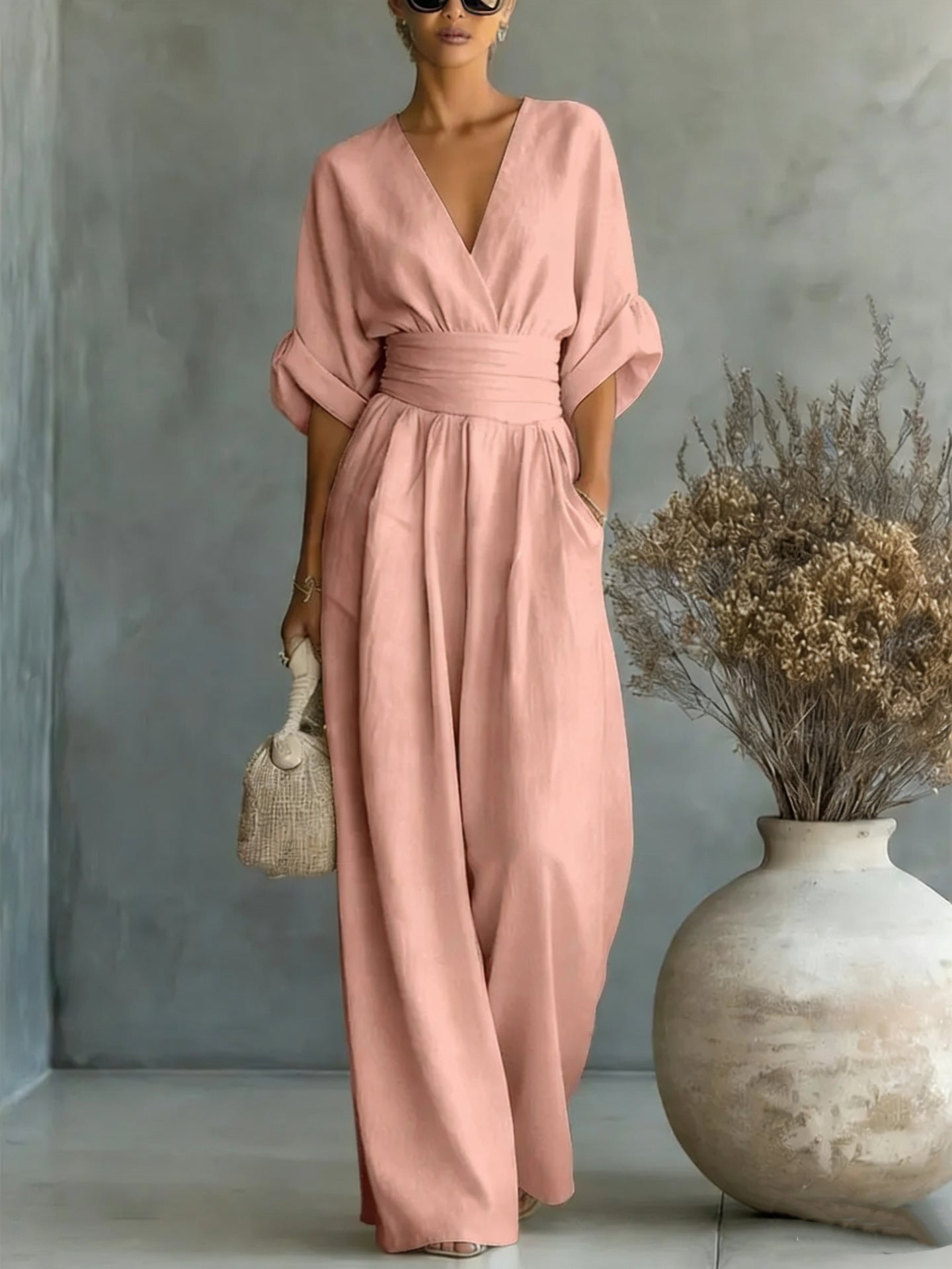 Georgina™ | Mono Elegante con Escote en V