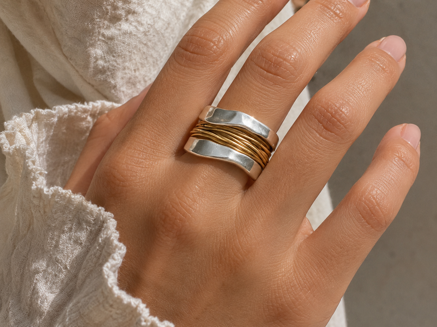 ANILLO MAREAS DE ORO.
