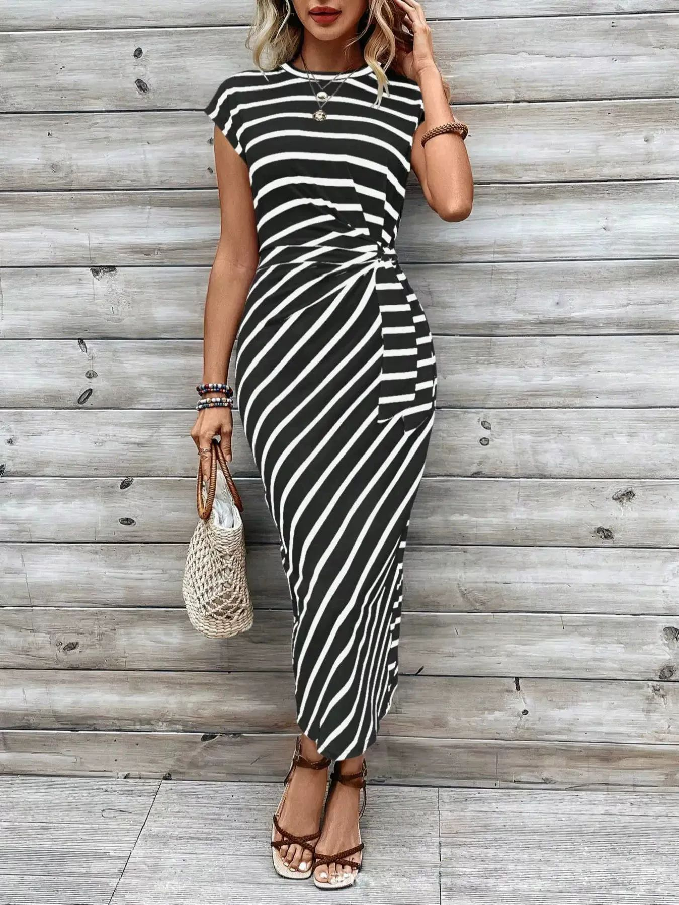 Novi™ | Vestido Maxi Favorecedor con Nudo en la Cintura y Efecto Vientre Plano