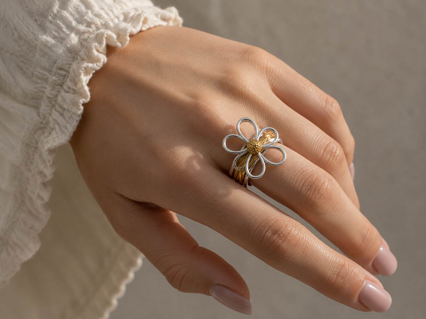 ANILLO LUAN.
